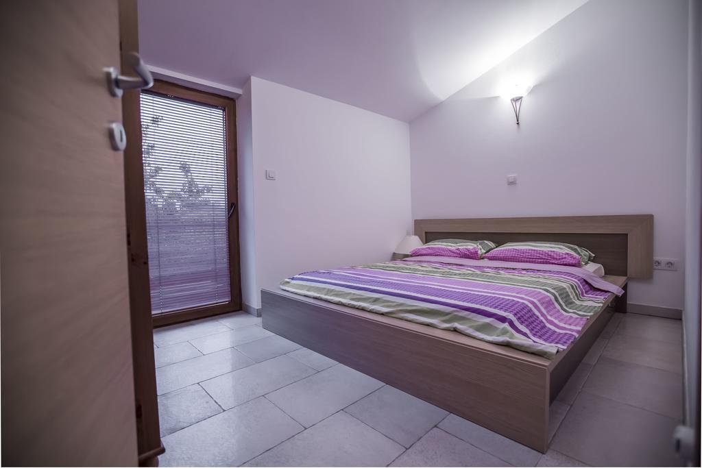 Apartments Villa Kras Krk Malinska Exterior foto
